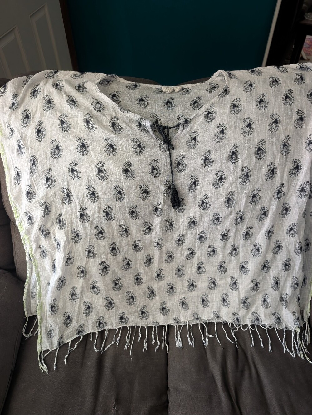 Lightweight White Paisley Fringe Beach Cover